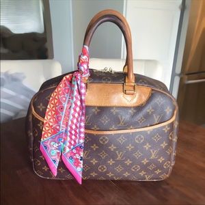 Louis Vuitton Deauville Handbag Monogram Authentic
